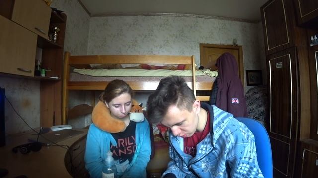 КРАШУ СВОЮ СЕСТРУ НА ДИСКОТЕКУ 90-Х ?? смотреть онлайн