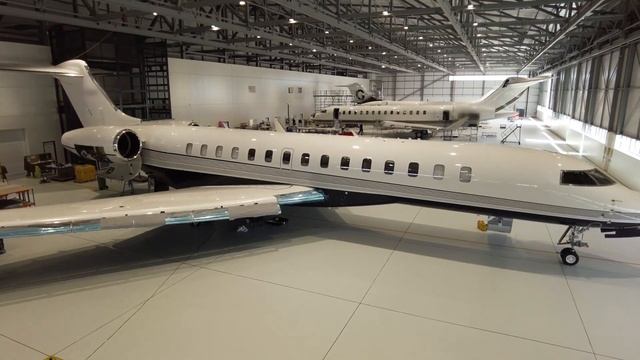 London Biggin Hill Service Centre Tour смотреть онлайн
