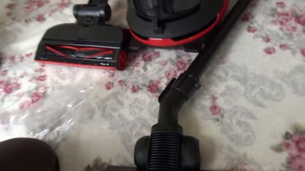 Bosch Series 8 Bagless ProAnimal BGS7PET Vacuum Cleaner Unboxing and
