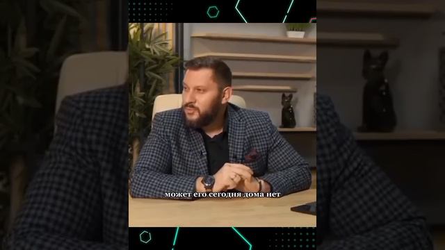 О чем думает мужчина на первом свидании? смотреть онлайн