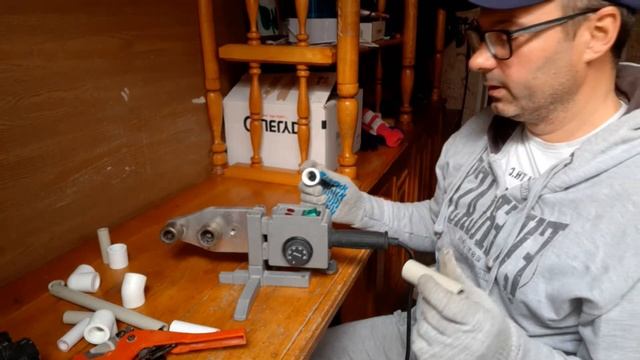 Как правильно паять полипропиленовые трубы PPR. Построй!КА. смотреть онлайн