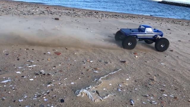 Bomber monster смотреть онлайн