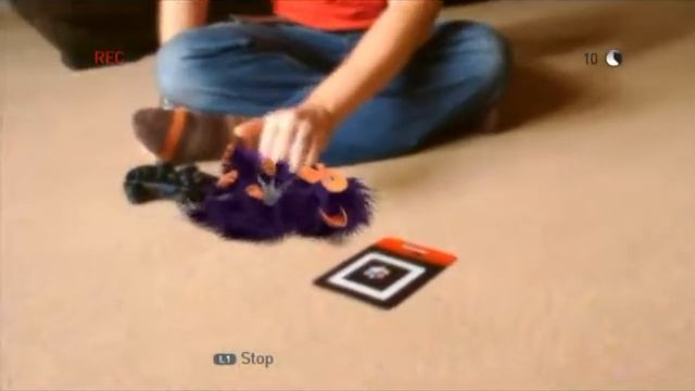 Stroking EyePet смотреть онлайн