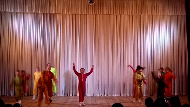 ЮЦКиД, танцевальный коллектив Фристайл, танец "Хулиганы" смотреть онлайн