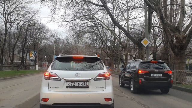 Симферополь. улица Киевская, Автовокзал. ДТП. Протаранил ВАЗ2115 смотреть онлайн