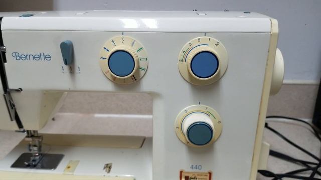 BERNINA BERNETTE 440 Sewing Machine Foot Pedal смотреть онлайн