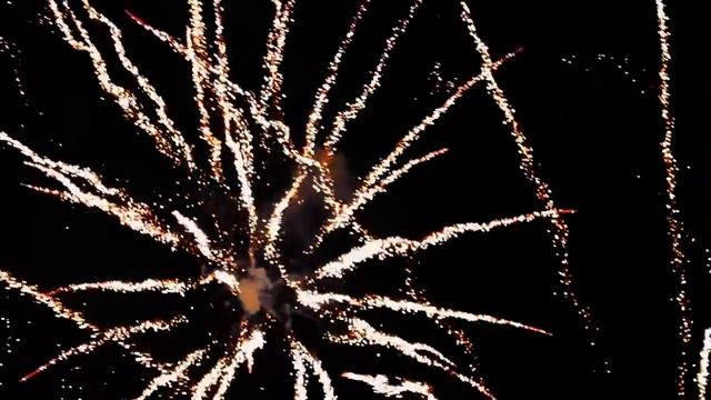 Пиропраздник Саратов - организация и проведение фейерверков, пиро-шоу смотреть онлайн