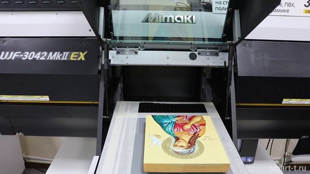 Печать икон с рельефным золочением на принтере Mimaki UJF-3042 MkII смотреть онлайн