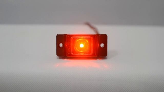 КировТент | Фонарь габаритный Кубик Линза 1 диод красный 12 24В смотреть онлайн