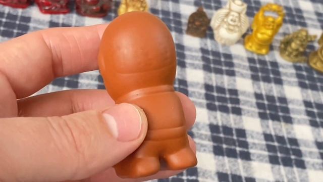 Статуэтки Нецке Хотэй . Будда . 18 штук . Коллекция . смотреть онлайн