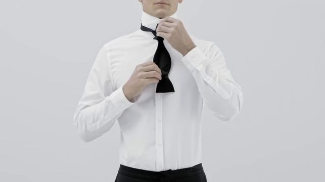 How To Tie A Bow Tie | MR PORTER смотреть онлайн