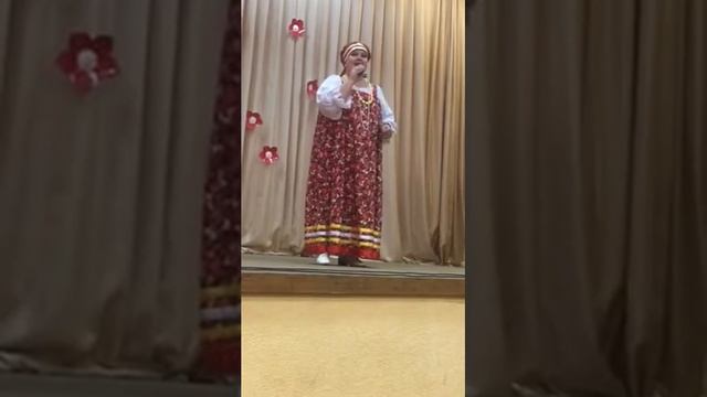 "РЯБИНА ЗРЕЕТ В СЕНТЯБРЕ". смотреть онлайн