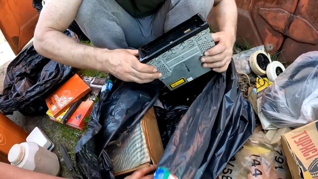 Купили гараж бизнесмена 80-х и офигели 5 смотреть онлайн