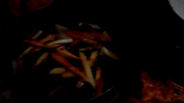 Делаем вкусную картошку фри!!! смотреть онлайн
