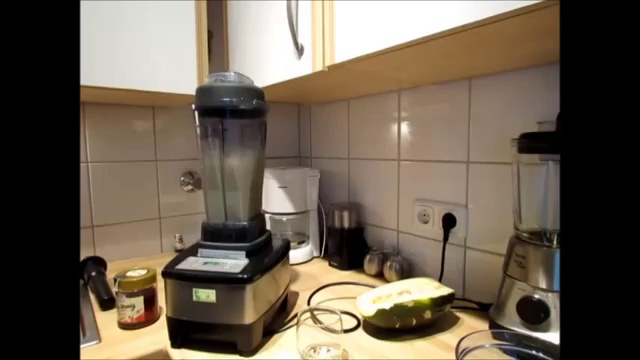 Очень вкусный смузи из дыни смотреть онлайн