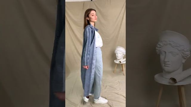 Весеннее пальто прямого силуэта с поясом. Видео обзор