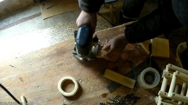 фонарь , светильник из дерева для беседки.Street lamp made of wood смотреть онлайн