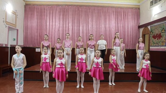 Вокальна студія "Кольорові сни" з піснею "Планета дитинства" смотреть онлайн