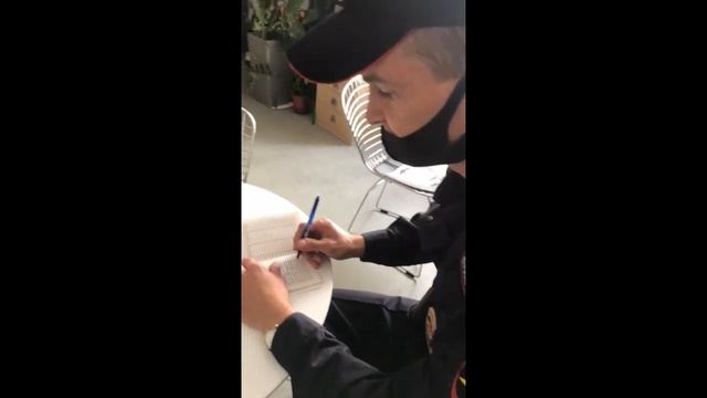 Вызвали ПОЛИЦИЮ в школу! Позор Wall Street English смотреть онлайн