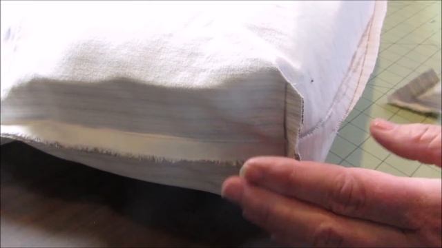 Slipcover Hack New And Improved | How to Inexpensively Cover A Sofa смотреть онлайн