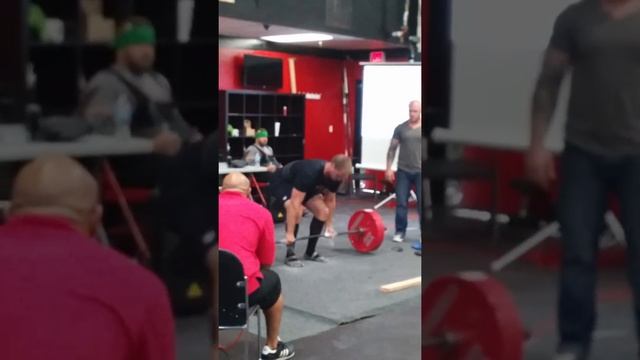 Deadlift opener. 260kg/572ish смотреть онлайн