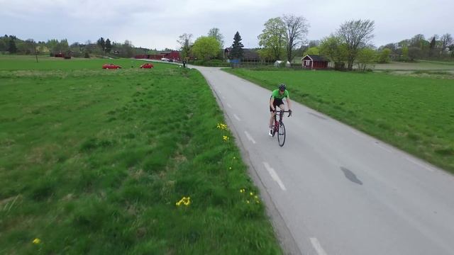 Road cycling whit DJI Inspire 1 filmed in 4k UHD смотреть онлайн