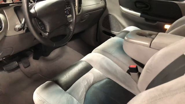 2002 Ford F-150 SVT Lightning For Sale смотреть онлайн