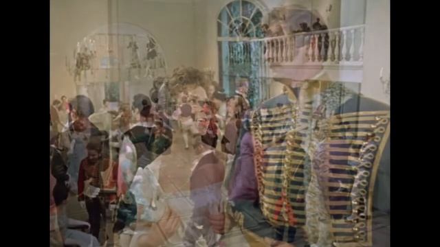 4. Анекдот: Поручик Ржевский на светском балу ждёт Наташу Ростову...