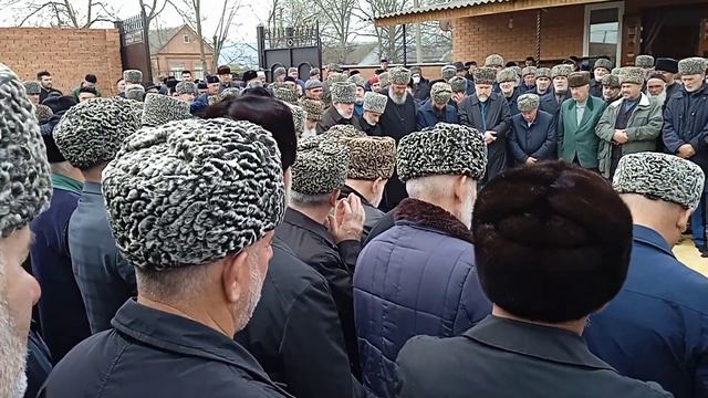 Funeral of Ingushetiya Похороны у Аушевых 18.04.22г.Салингири во1 Исай Таьзет.Троицк Ингушетия смотреть онлайн