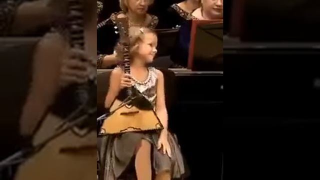 Народная песня -Валенки исполняет струнный аркестр народных инструментов смотреть онлайн