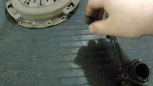 Замена сцепления, вилки, выжимного дэу нексия снятие кпп смотреть онлайн