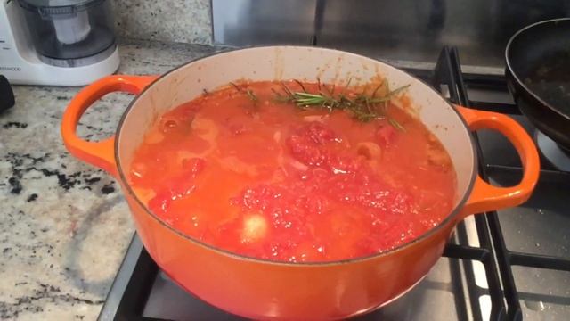Жизнь в Англии. Как приготовить вкусное итальянское блюдо. Life in England. Nice Italian meals смотреть онлайн