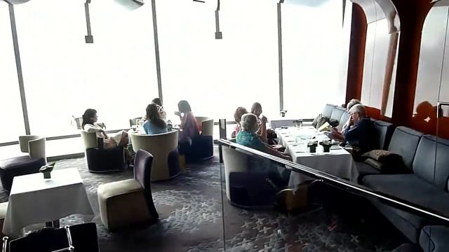 Burj Khalifa and Atmosphere Restaurant(Afternoon Tea)THE TALLEST BUILDING IN THE WORLD. смотреть онлайн