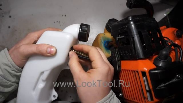 Триммер ТЕЧЕТ БЕНЗИН !!!!.mp4 смотреть онлайн