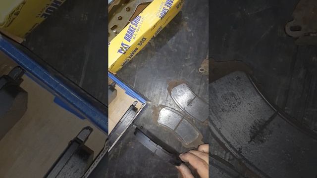 Toyota Yaris Front Brake Pads: Used vs. New смотреть онлайн