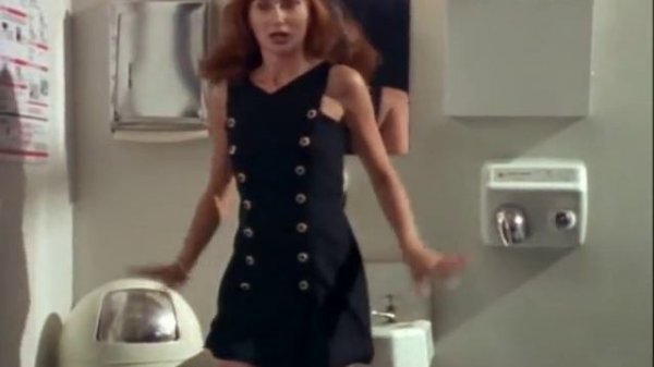 Szene from The Click-Ultimate Attraction