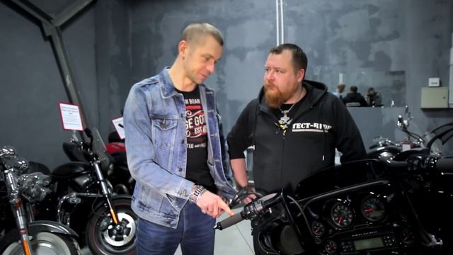 Тест-RIDE: Custom Harley Davidson Bagger от ателье #graphcustom смотреть онлайн