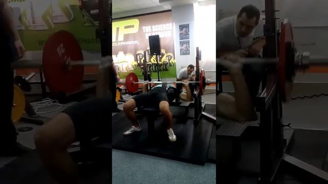 Многоповторный жим лежа на Чемпионате Харьковской области 2016 смотреть онлайн
