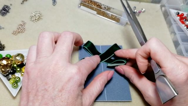 Брошь ручной работы. БРОШЬ БАНТ. Часть 1. смотреть онлайн
