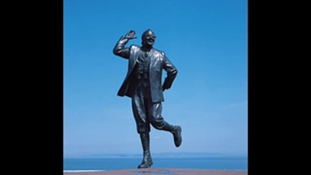 Morecambe & Wise - Bring me sunshine смотреть онлайн