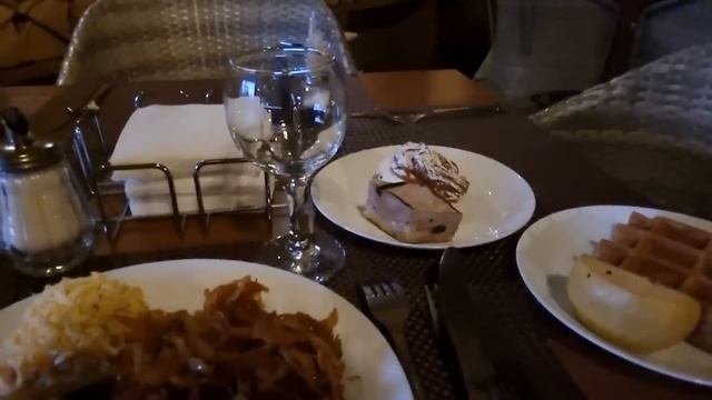 ALL INCLUSIVE Ужин в парк отеле СОЛНЕЧНЫЙ Хотели спеть не получилось. смотреть онлайн