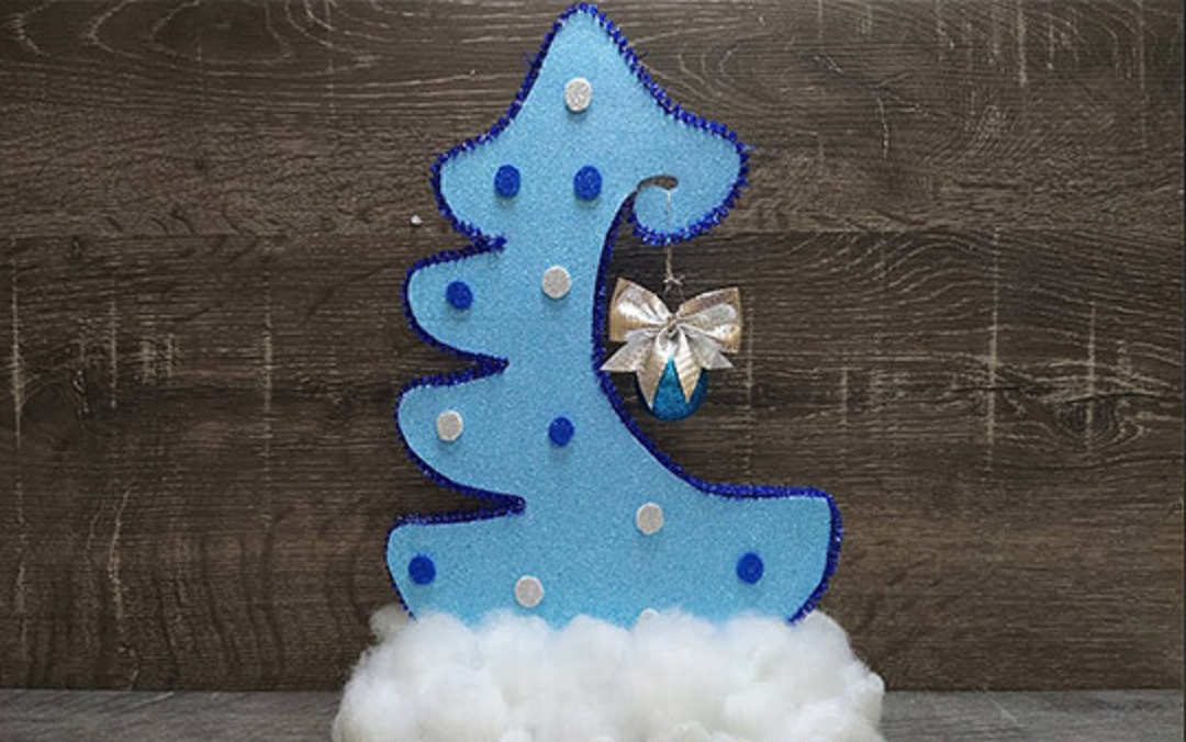 Поделка на новый год. Ёлка из картона, бумаги и фоамирана смотреть онлайн