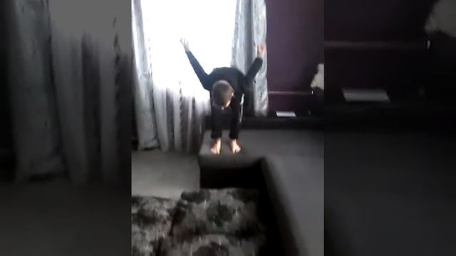 Кувырок в воздухе?