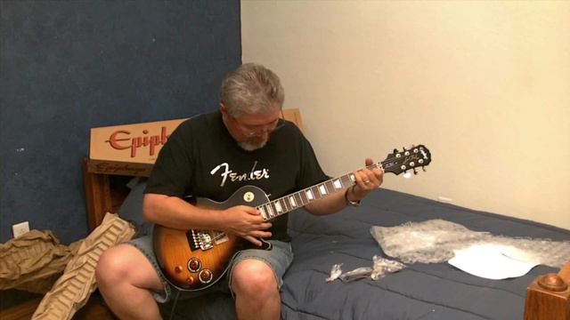 Two Vintage Sunburst Epiphone Plustop Pro/Fx Les Pauls Which 1 Do You Like? смотреть онлайн