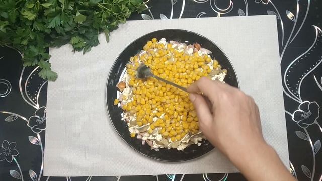 Салат "ХРИЗАНТЕМА". Гости будут в ВОСТОРГЕ! Обалденное украшение на НОВОГОДНИЙ СТОЛ 2023! смотреть онлайн