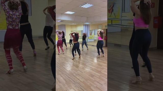 Bachata | Lady Style | Kseniia Milova - Бачата | Женский стиль | Соло | Ксения Милова смотреть онлайн