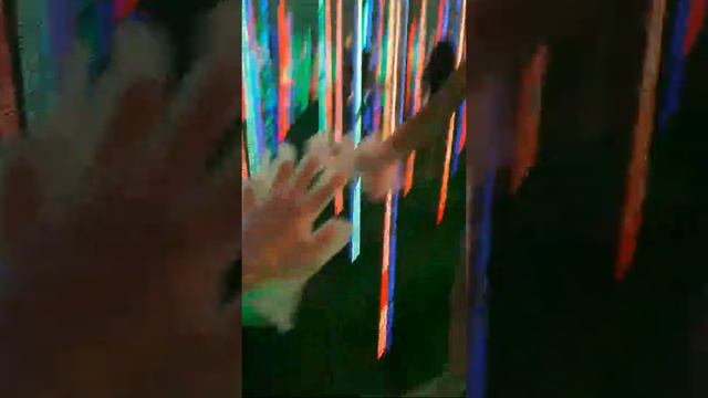 Зеркальный лабиринт. г.Волгоград. КонсоМОЛЛ. смотреть онлайн