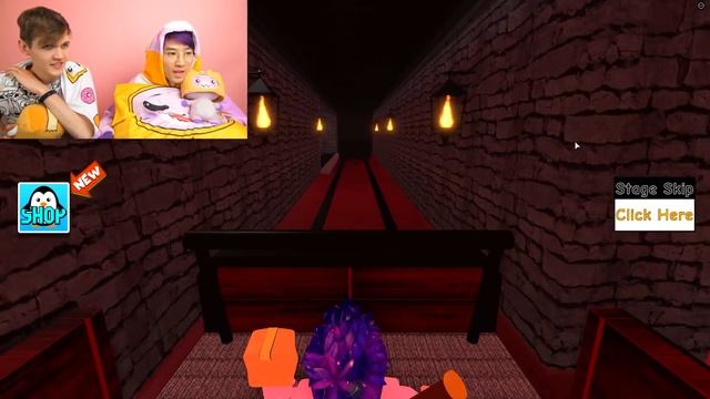 Can We Escape This HAUNTED THEMED PARK OBBY?! (INSANE OBBY!) смотреть онлайн