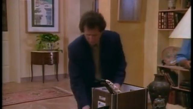 The Larry Sanders Show - 1x10 "Party" смотреть онлайн