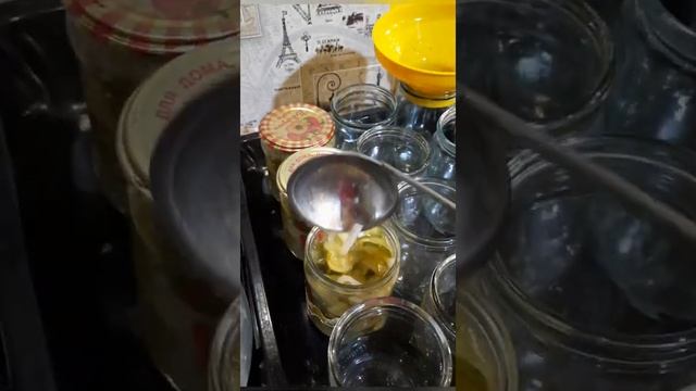 #shorts Салат из ОГУРЦОВ в зиму "Нежинский" смотреть онлайн